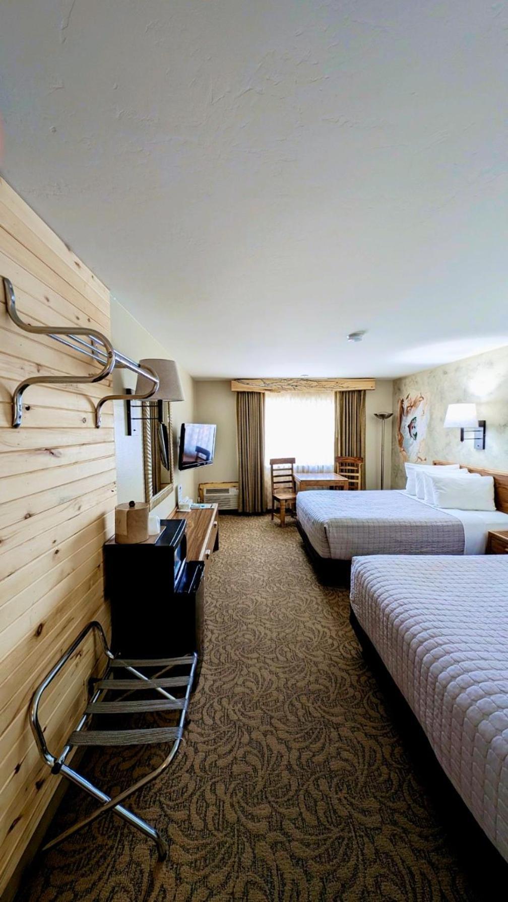 Queen Room Two Queen Beds Mountain View,752517488:JPEG